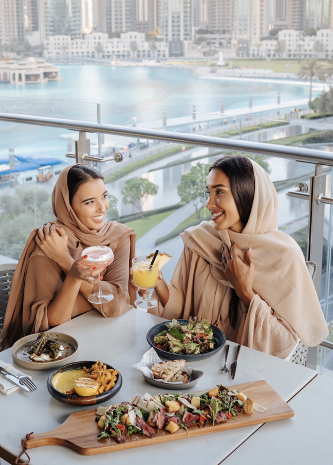 وجهات الإمارات الترفيهية تحتفل بيوم المرأة الإماراتية