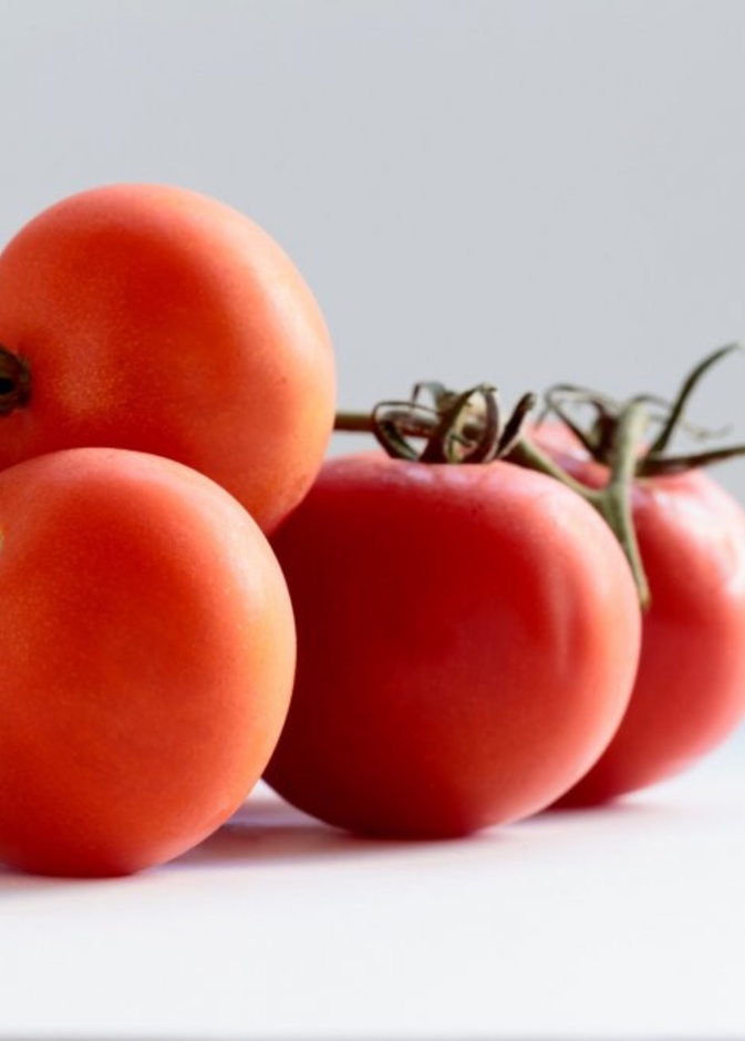 ماهي علاقة الطماطم بسرطان المعدة