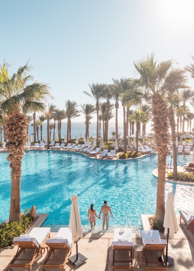 منتجع فورسيزونز شرم الشيخ يطلق عروض الصيف بإطلالة خلابة 