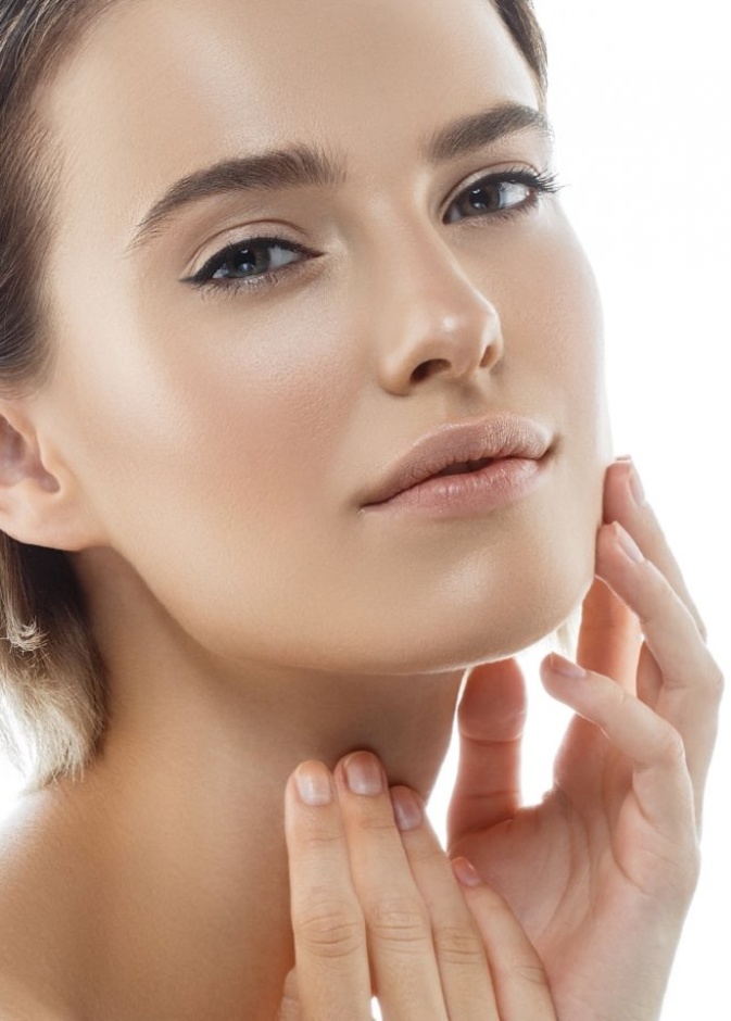 شد الرقبة بالليزر تساعدك على التخلص من ترهلات الجلد