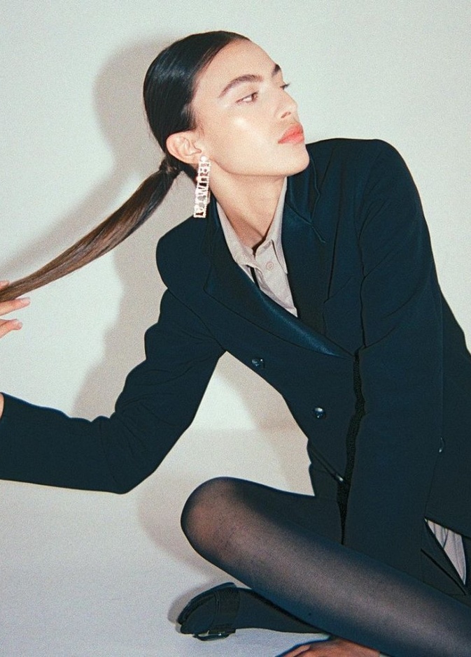 عارضة الأزياء أميرة الزهيرة بطلة راقية المصدر oda.photography