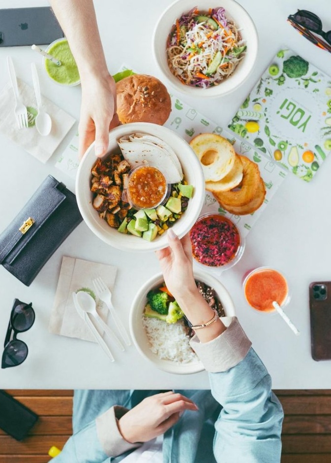  أكلات كيتو صحية يقدمها مطعم يوغي المصدر yogi sa