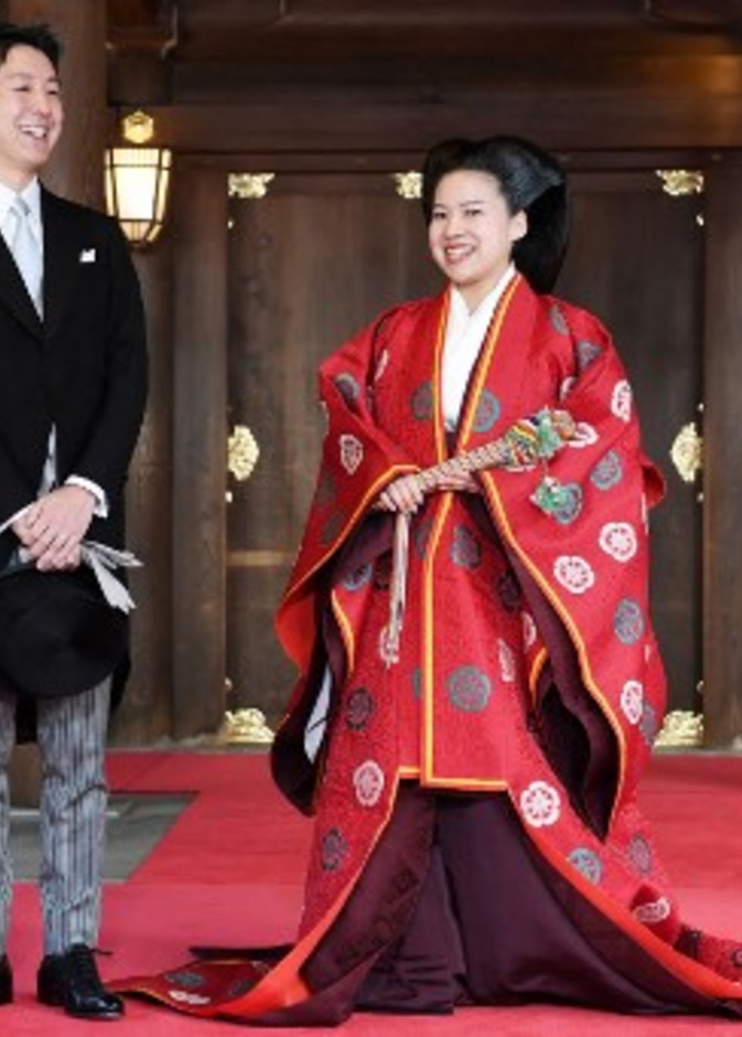 من اليابان إلى إسبانيا.. كيف تبدو فساتين زفاف سيدات العائلات الملكية حول العالم؟