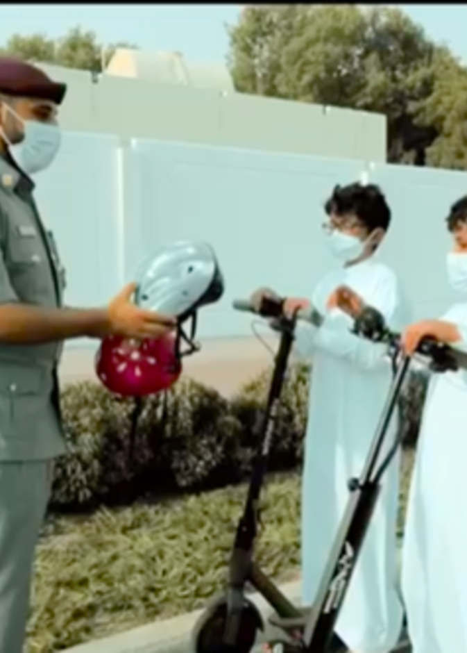 "سلامة الطفل" تتعاون مع "شرطة الشارقة" للتوعية بمعايير السلامة عند قيادة الدراجات الكهربائية