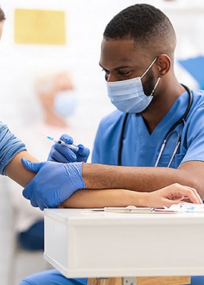 لقاحات كورونا لا تؤثر على الخصوبة والإنجاب