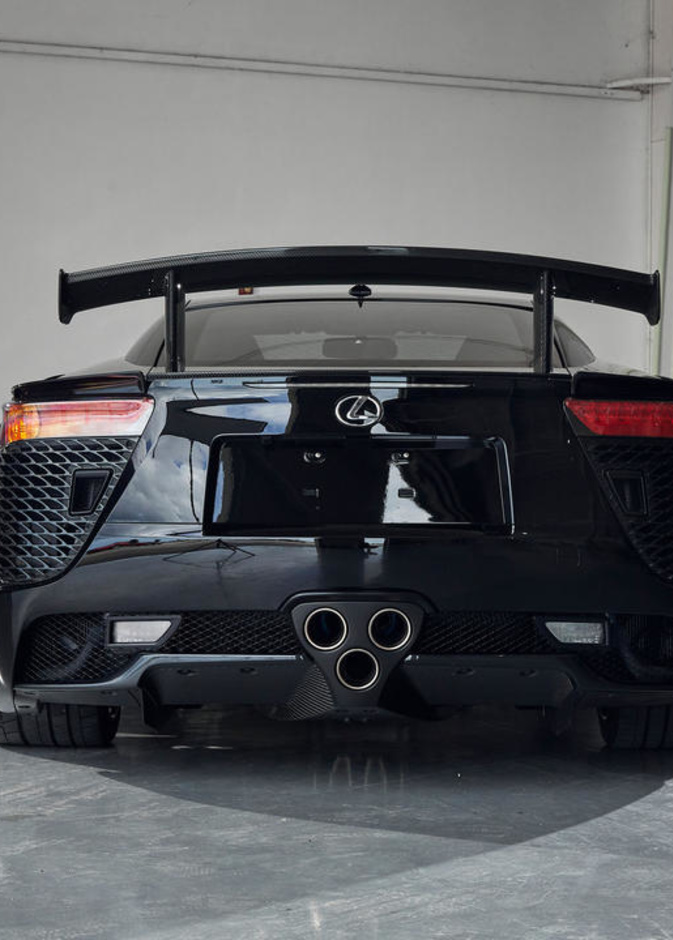 بيع سيارة لكزس إصدار نوربورغرينغ النادر بـ 1.6 مليون دولار