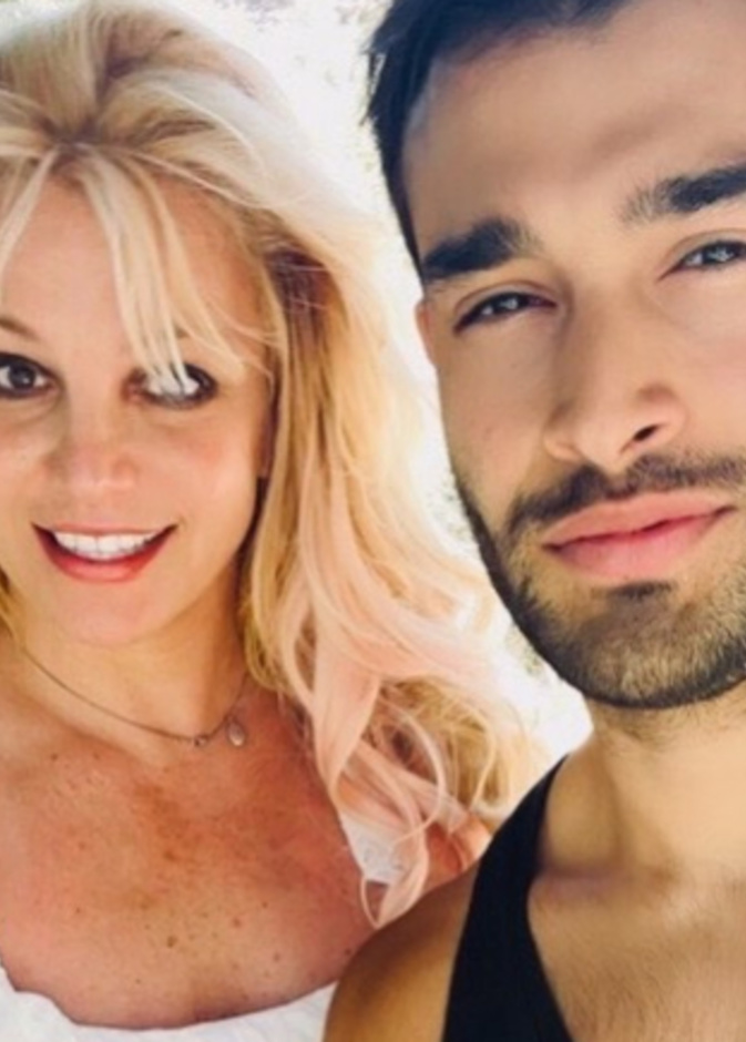 بريتني سبيرز مع سام أصغري_ الصورة من حسابها على إنستجرام