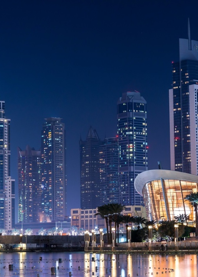 الإمارات: فتح تأشيرات السياحة للمطعمين من كافة دول العالم 