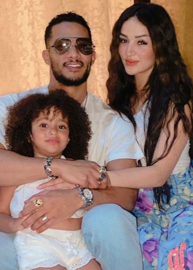 محمد رمضان وزوجته