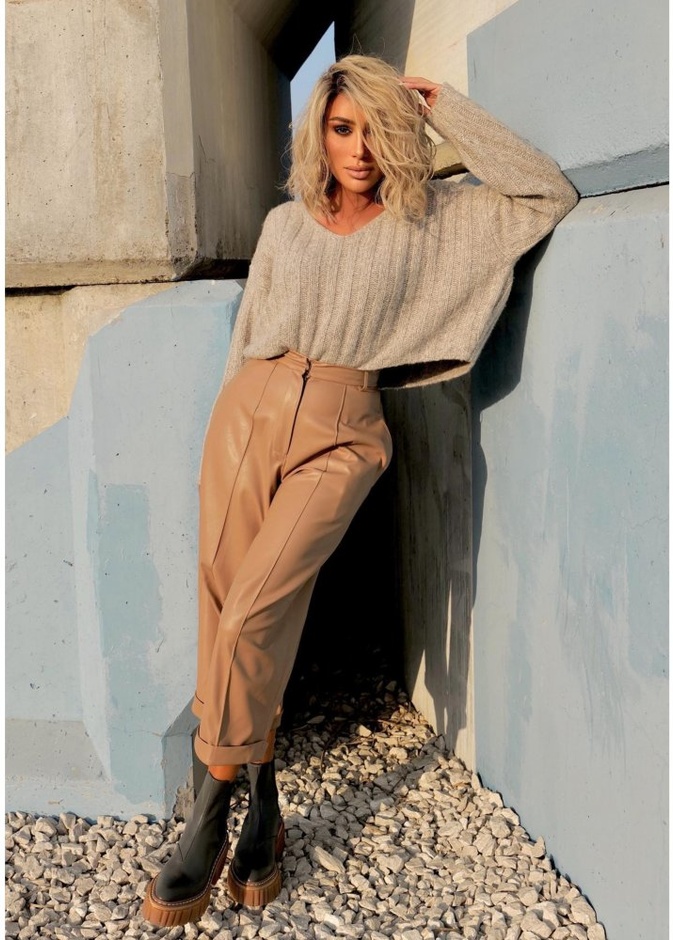  إطلالات كاجوال للمشاوير النهارية من وحي مايا دياب