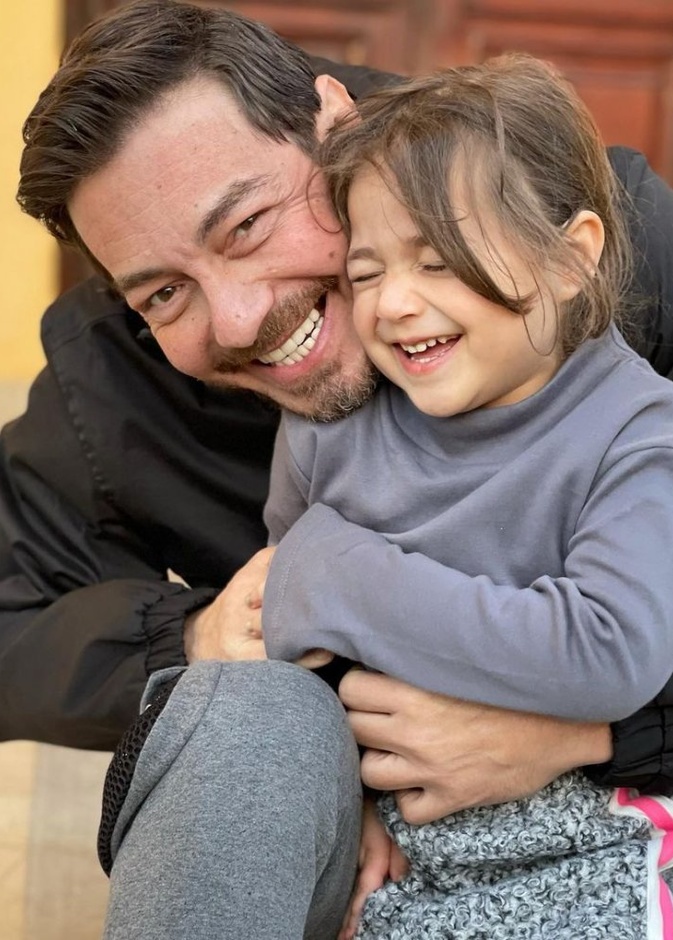 أحمد زاهر وابنته نور