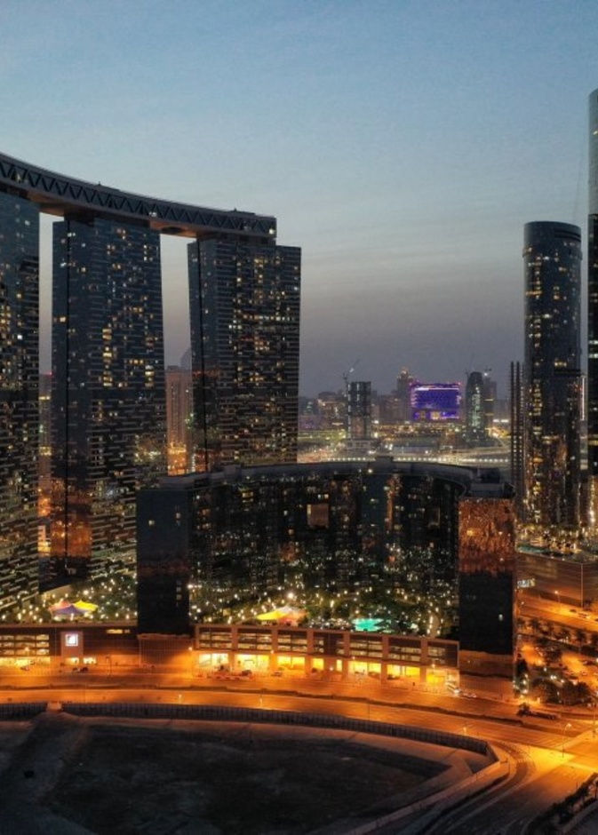  إلغاء الحجر الصحي لجميع المطّعمين القادمين إلى أبوظبي من خارج الإمارات