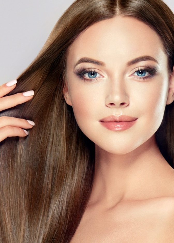  فوائد واضرار زيت الورد للعناية بالشعر وطريقة استخدامه