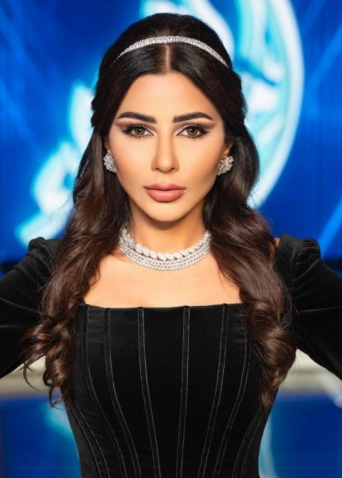 تسريحات راقية لصاحبات الشعر الطويل مستوحاة من نجمات الإمارات