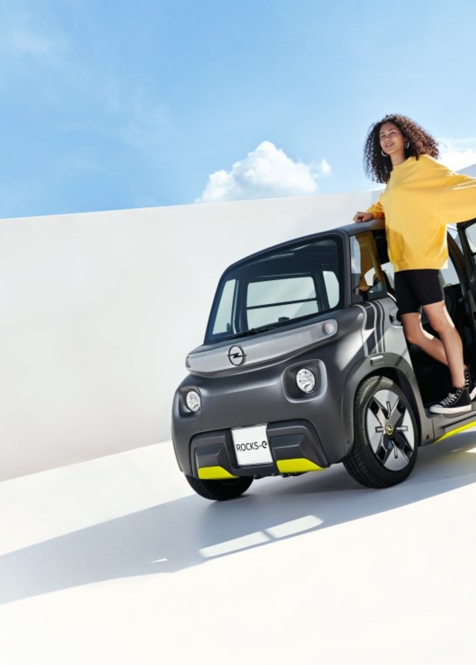 عربة رباعية بدون رخصة قيادة