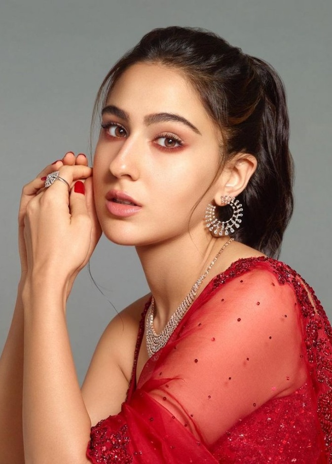 سارة علي خان