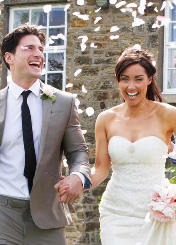 فرحة العروس والعريس