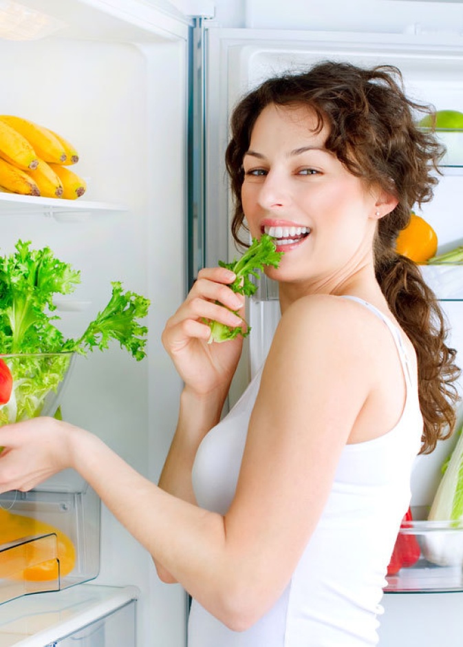 كيف يمكن لثلاجتك أن تساعدكِ على إنقاص الوزن؟