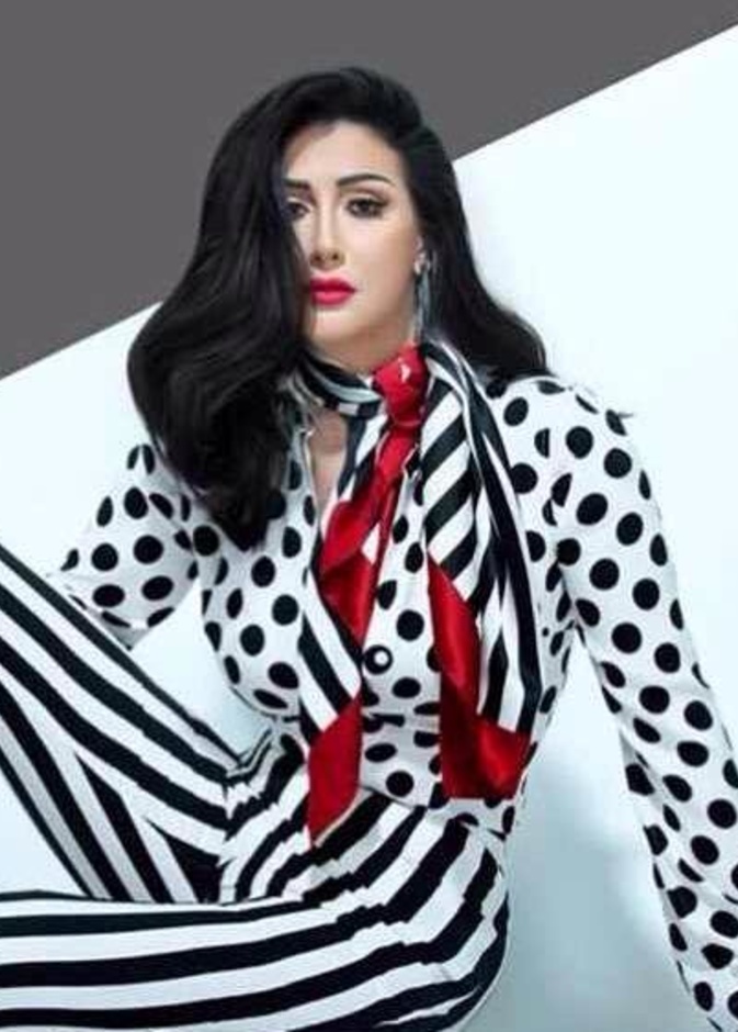 ازمات غادة عبد الرازق مع خالد يوسف