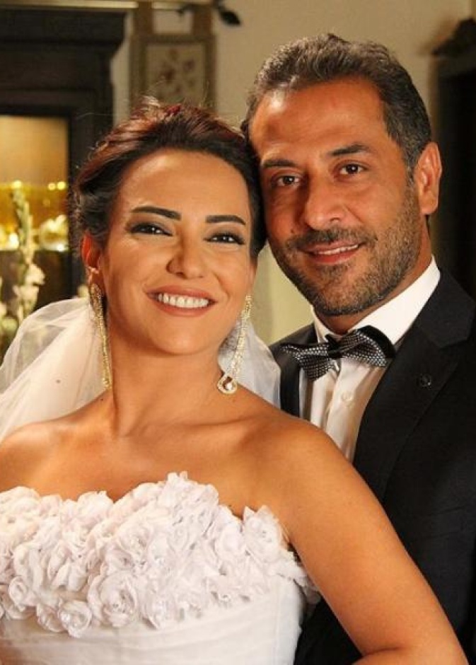 أمل عرفة وعبد المنعم عمايري بعد الطلاق في مسلسل "مدرسة الحب"