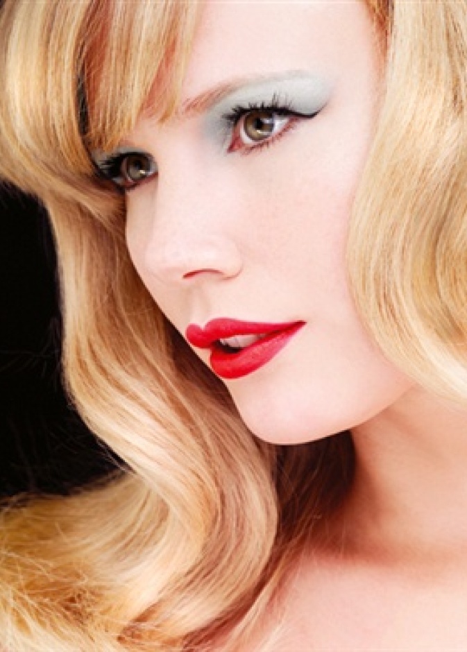 فتوى الكحل وأحمر الشفاه