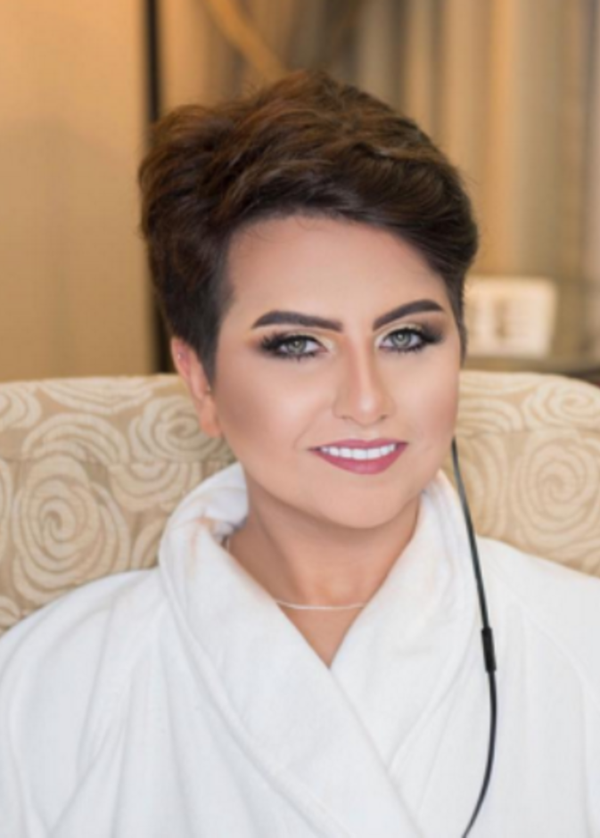 شمة حمدان تثير الجدل بعدما احتضنت عبدالمجيد عبدالله