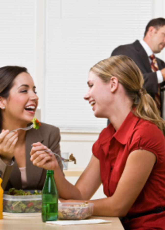 عادات يومية في المكتب تجنبك زيادة الوزن