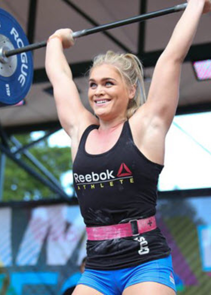 كاترين دايفيددوتير الأيسلندية، الفائزة في ألعاب CrossFit للعام 2015