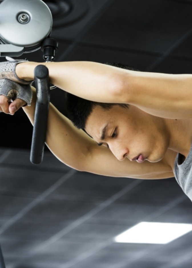 الاستلقاء خلال فترات الراحة أثناء التدريب يحسن من أدائك الرياضي