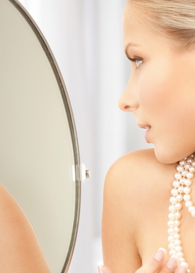 أظهري جمال زفافك في... مرآة