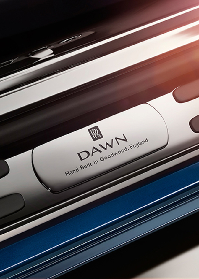 سيارة Dawn الجديدة من رولز-رويس