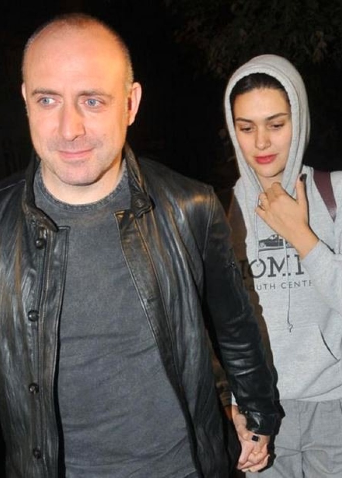 خالد أرجنتش وزوجته