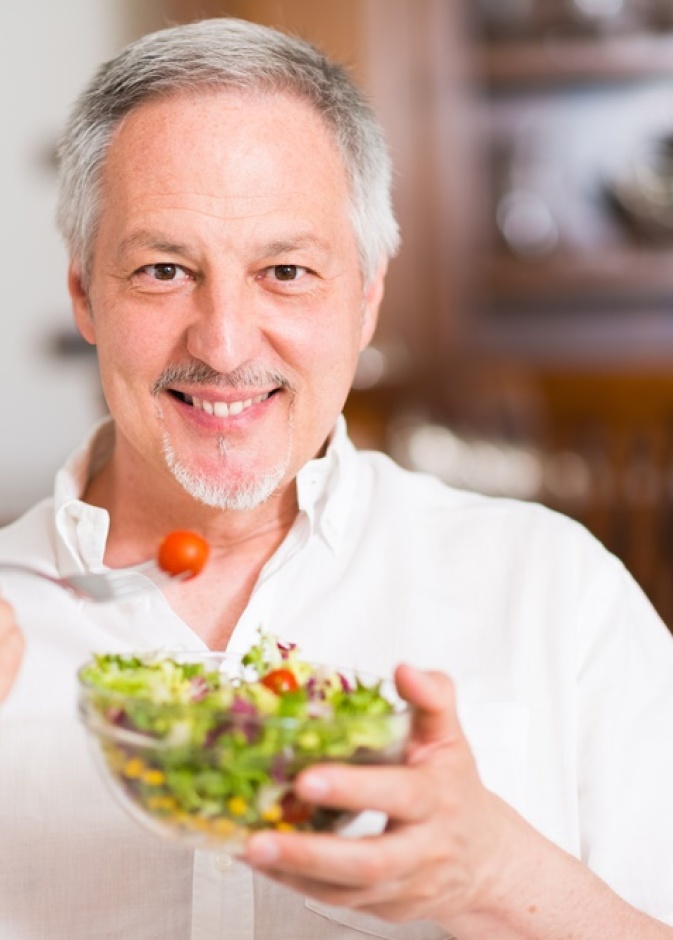 الاقلاع عن التدخين ضروري لصحة الرجل بعد الخمسين