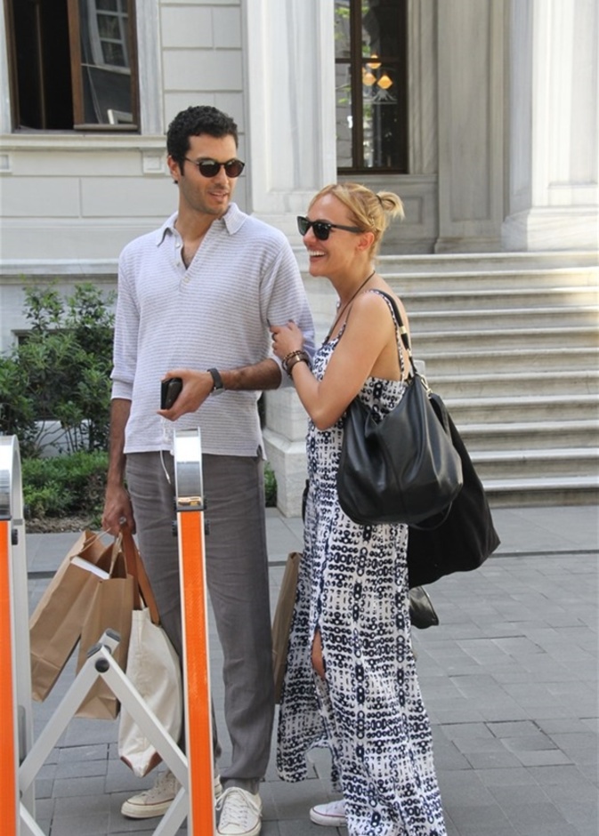 مريم أوزرلي وحبيبها أوزجان