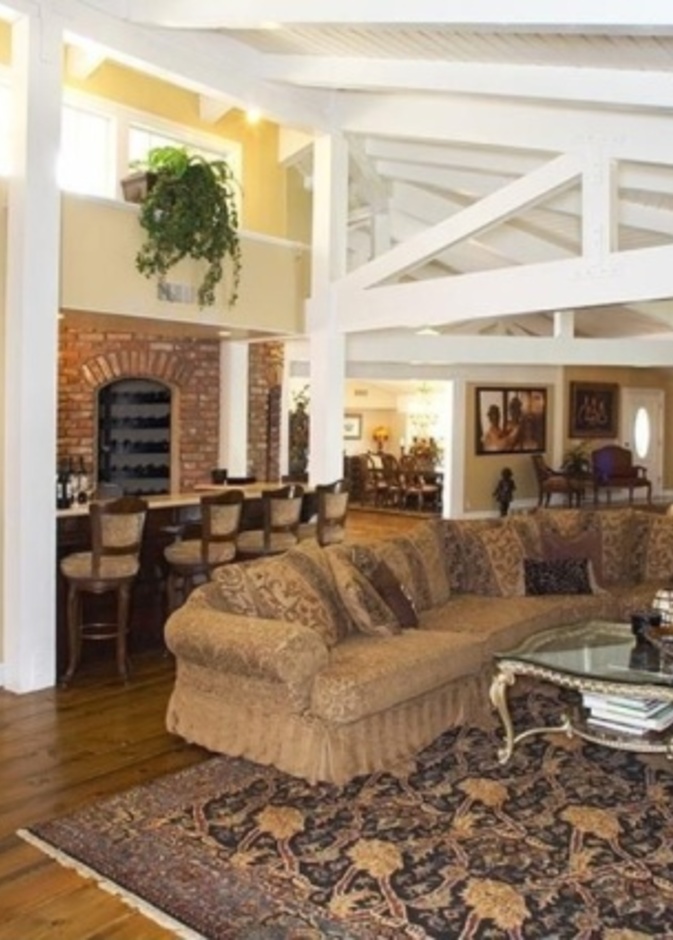 مايلي سايرس تشتري منزلاً بـ4 مليون دولار 