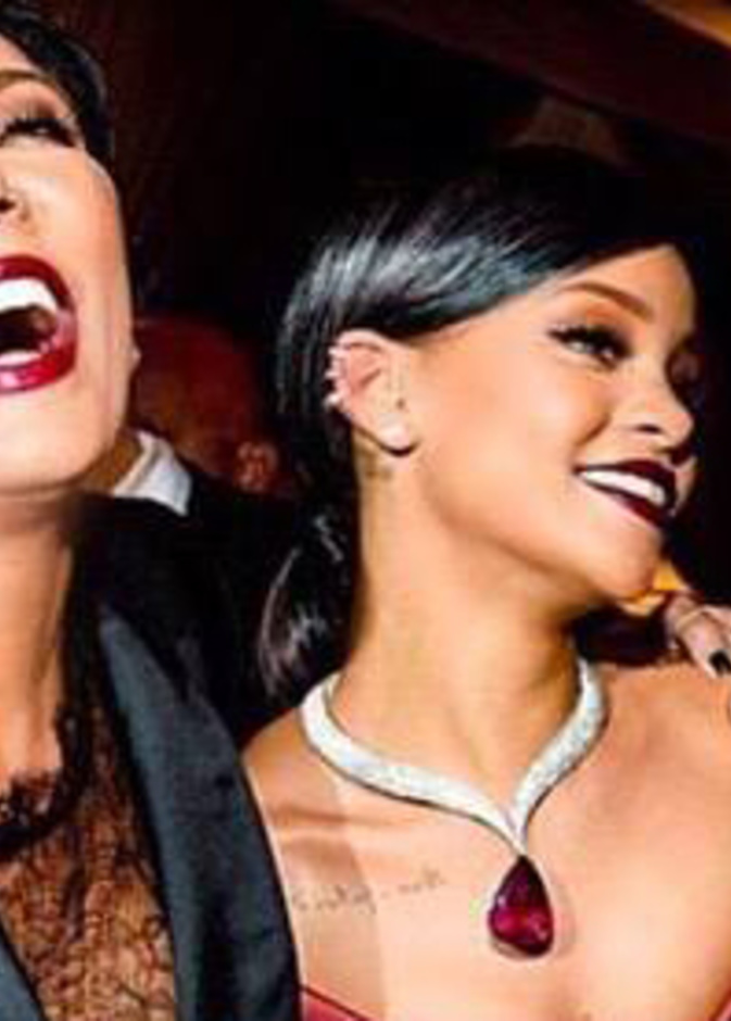 ريهانا وكريس جينير تستمتعان بوقتهما خلال حفل Diamond Ball