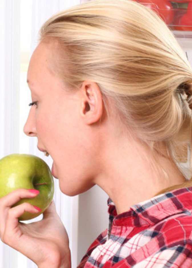 ما هي أهم الأطعمة الصحية التي يجب أن تحتويها ثلاجتك؟ 