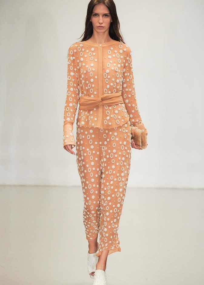 Osman: قصات عملية ومريحة بنقشات منقطة