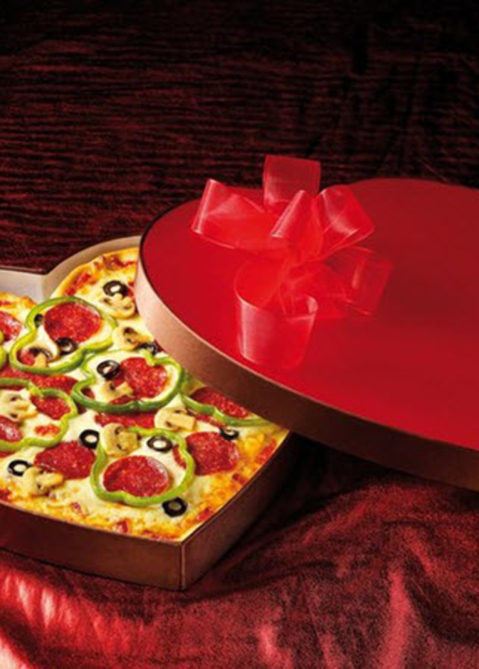 افكار لعمل عشاء رومانسي في عيد الحب