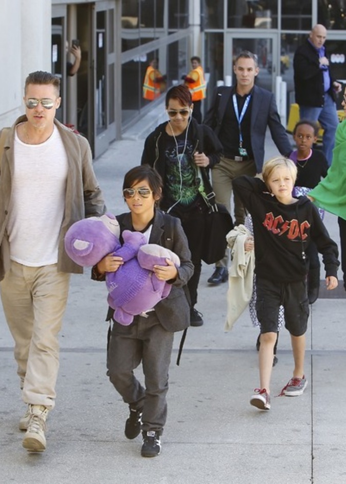 جولة داخل منتجع أنجلينا جولي وبراد بيت 