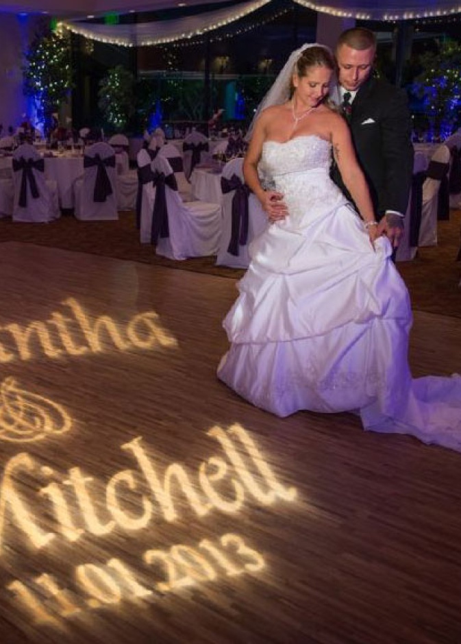 أضيئي زفافكِ ببهجة وجاذبية الليزر