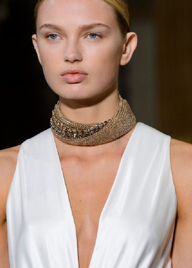اكسسوارات بنات‎ ‎مع تشوكر الذهبي من لانفان ‏Lanvin