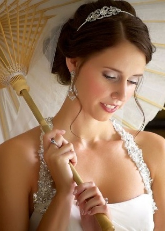 تدللي أيتها العروس بالمظلة!