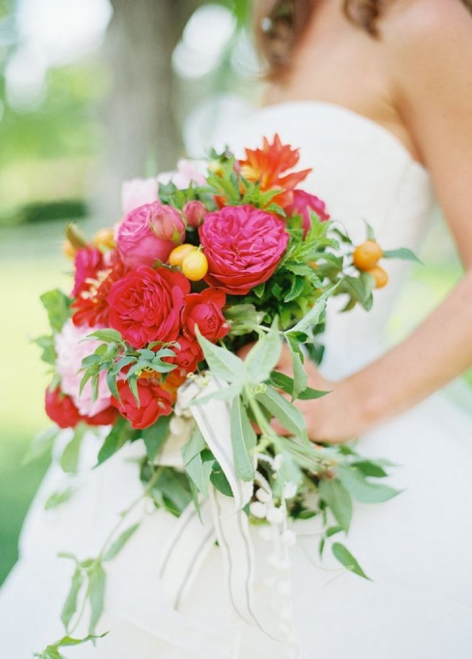 باقة زهور رائعة مستوحاة من الأجواء الاستوائية