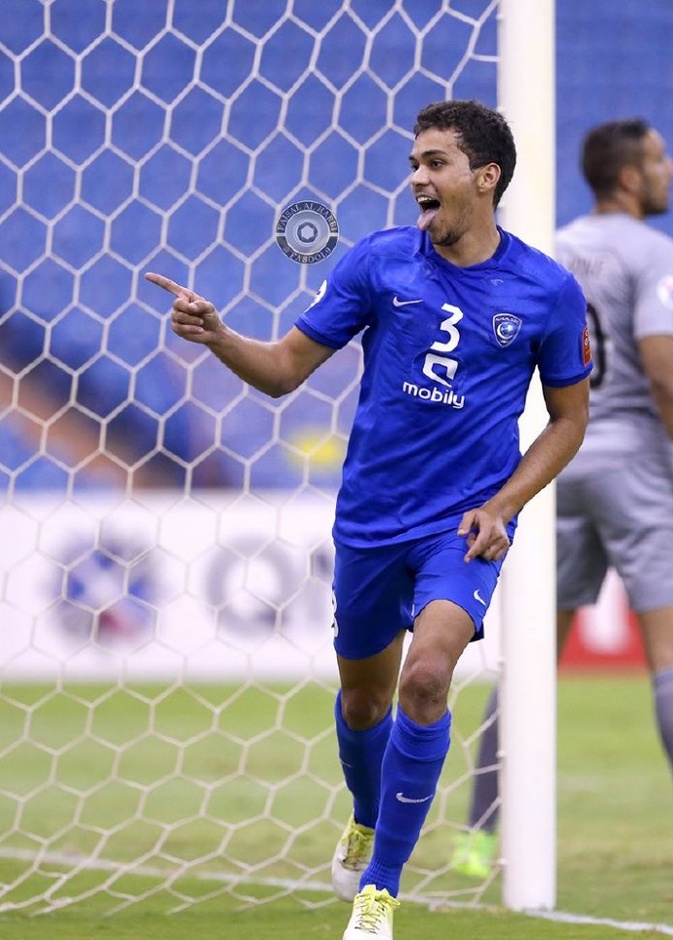 تجاهل كارلوس إدواردو مدافع الاتحاد ياسين حمزة