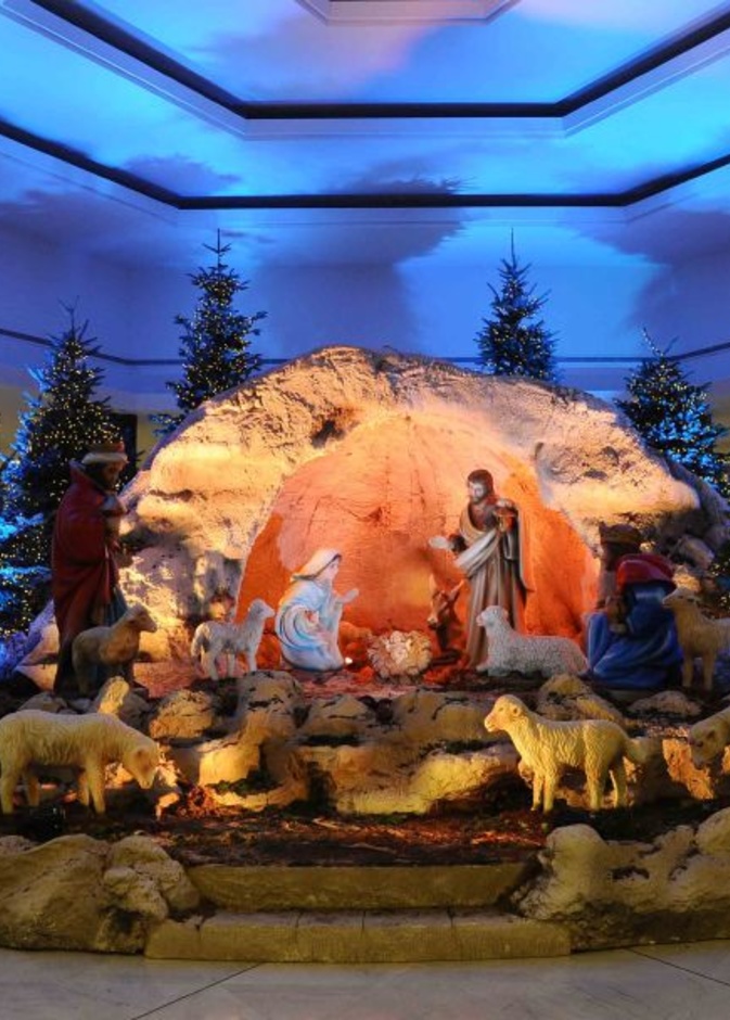 زينة الباحة الداخلية للقصر الجمهوري