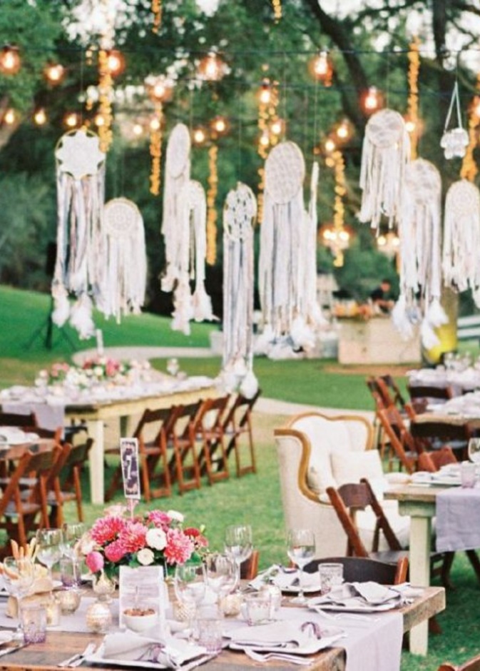 الثيم البوهيمي يناسب العروس العفوية