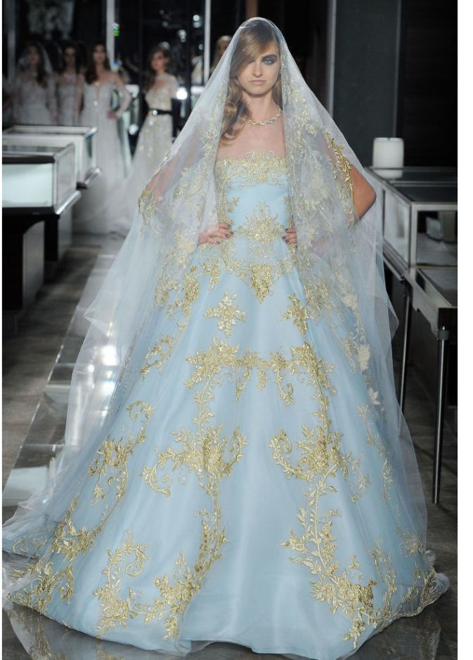 فستان عرس من زهير مراد من التول الشفاف