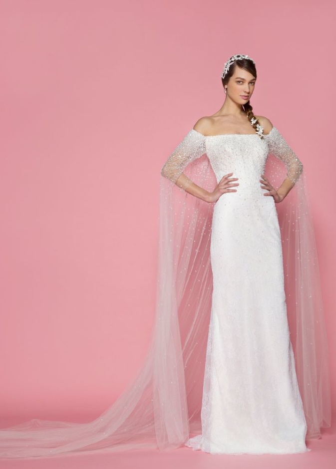 فستان زفاف من جورج حبيقة مع الكاب