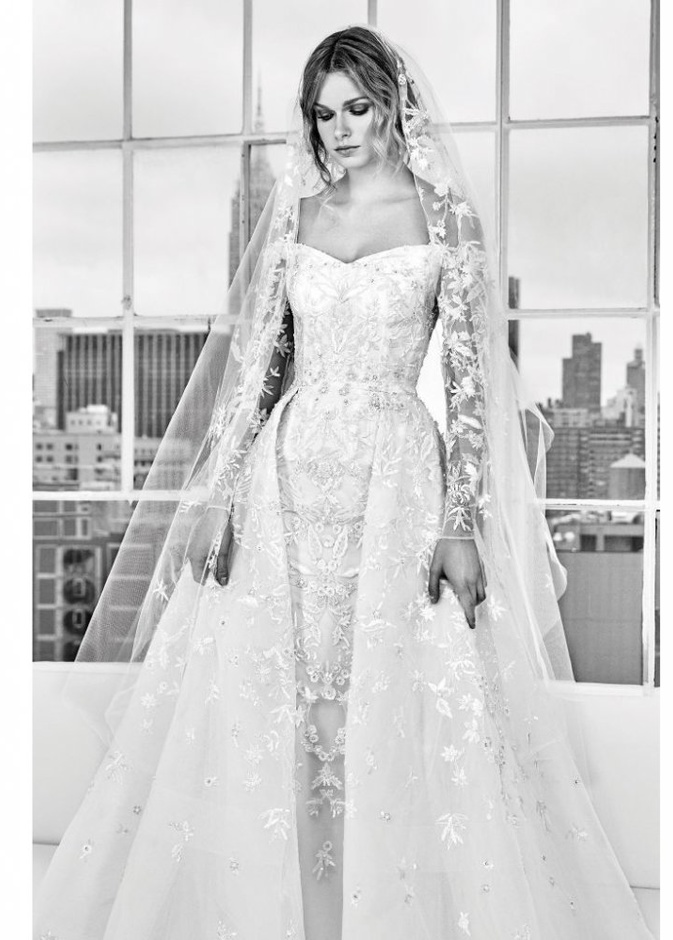 من مجموعة ريم عكرا لربيع 2018 فستان عرس